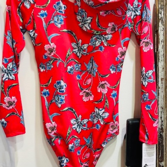 PHAX - SWIMSUIT RASHGUARD - 1 X PIECE swimsuit/ long sleeves. Scoop back. Medium - Picture 6 of 9